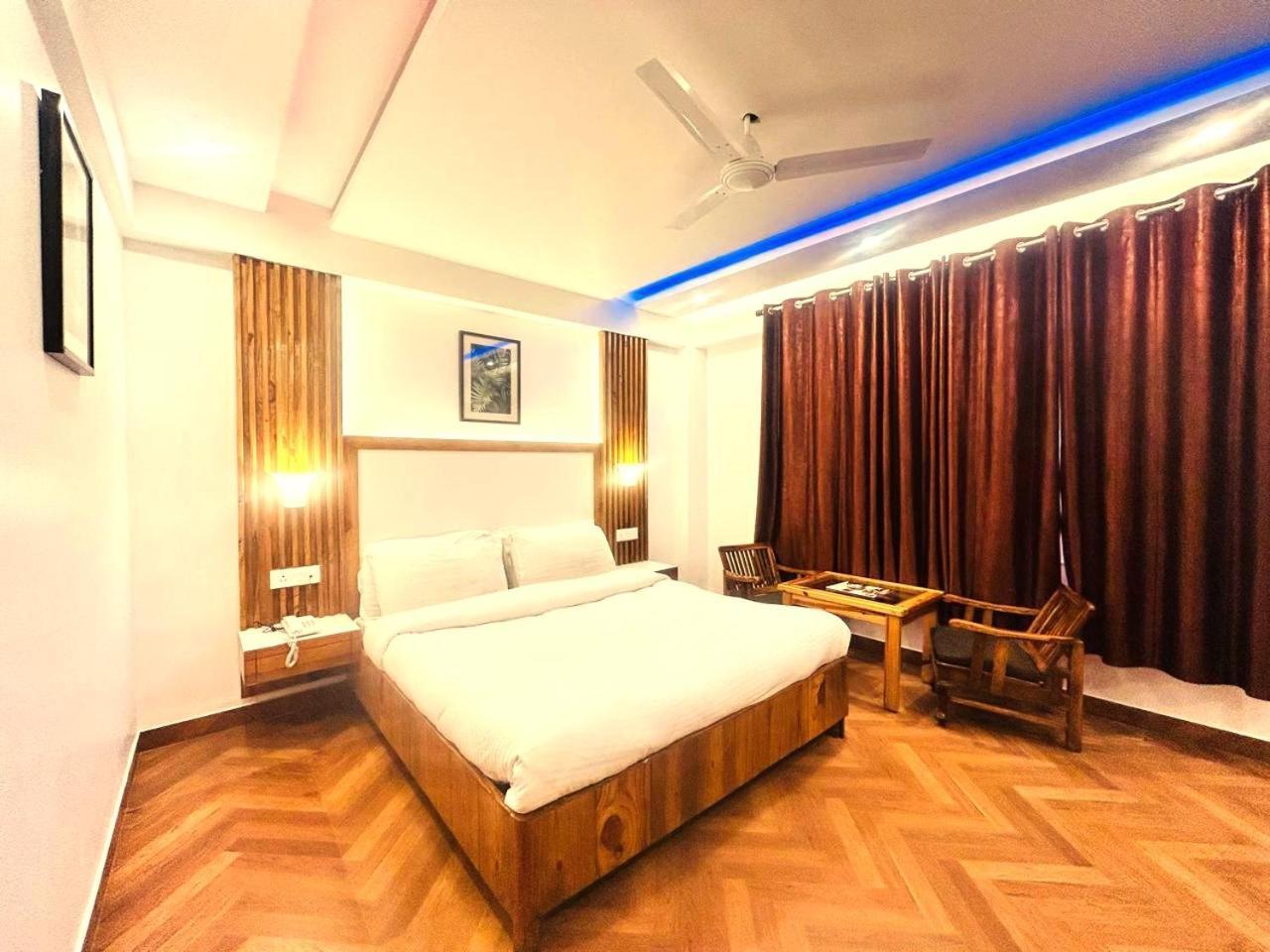 Queens Hill By Edge Mussoorie Luaran gambar