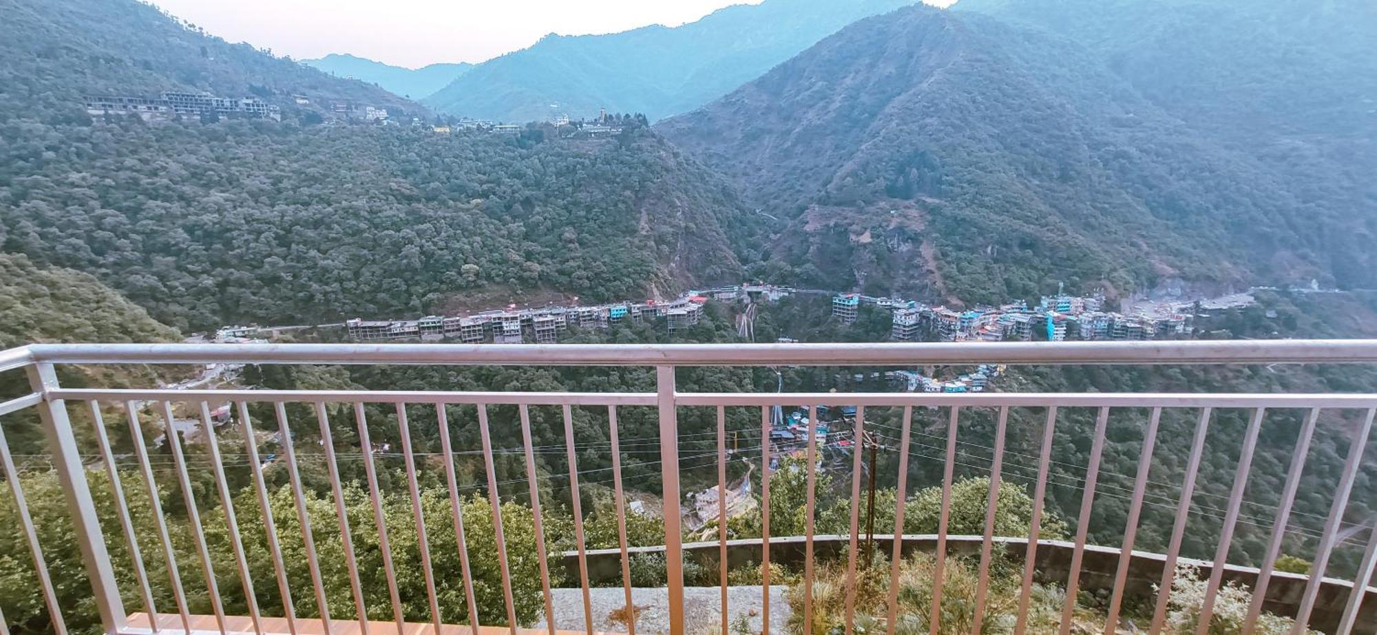 Queens Hill By Edge Mussoorie Luaran gambar