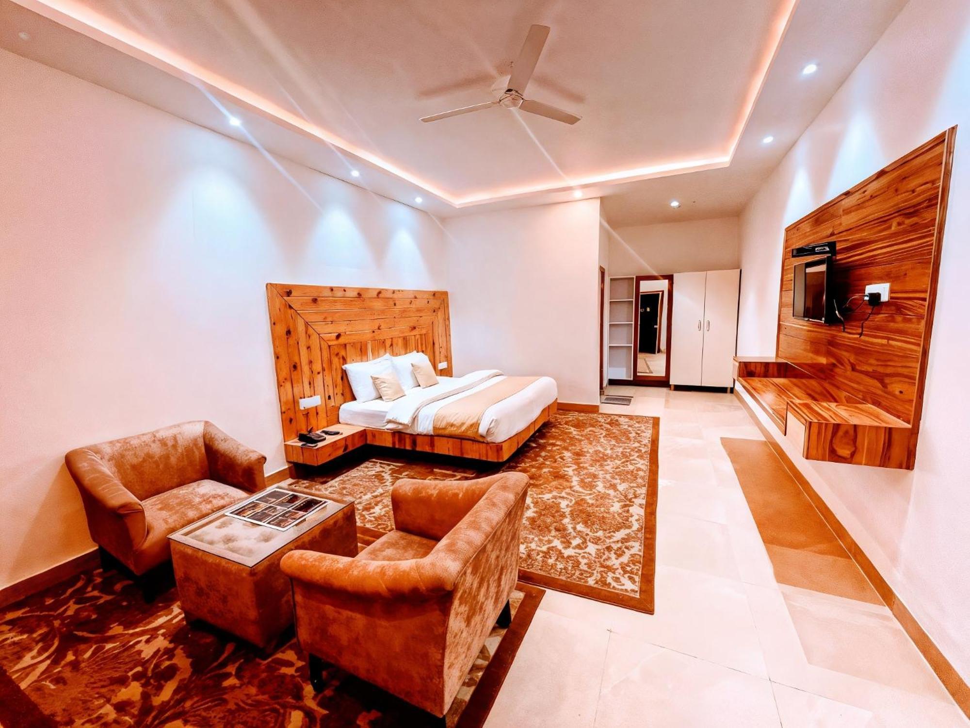 Queens Hill By Edge Mussoorie Luaran gambar